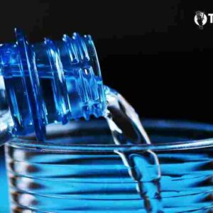 Hechizo del vaso de agua en el congelador