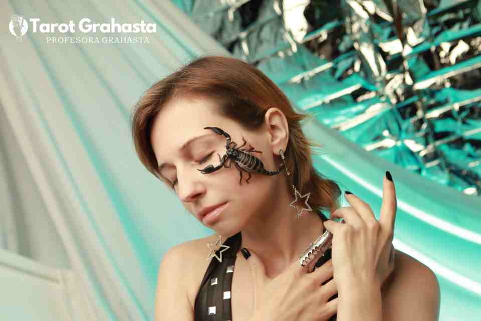 Horóscopo del 9 de Junio de 2024 por la Profesora Grahasta