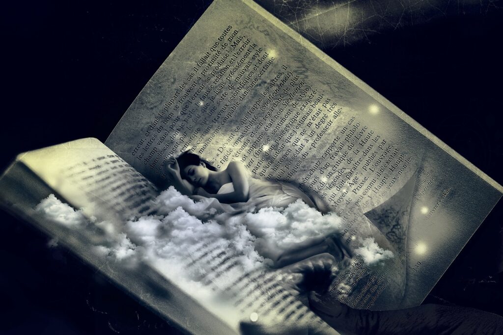 Fotomontaje de una mujer en una cama que evoca el mundo de los sueños