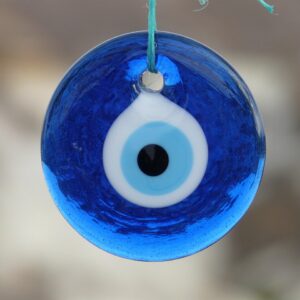 Ojo turco o nazar azul, amuleto tradicional contra el mal de ojo