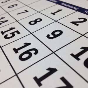 Página de calendario con números de los días del mes