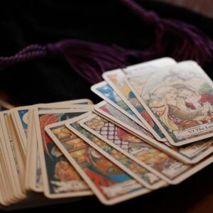 Cartas del tarot dispuestas para una tirada
